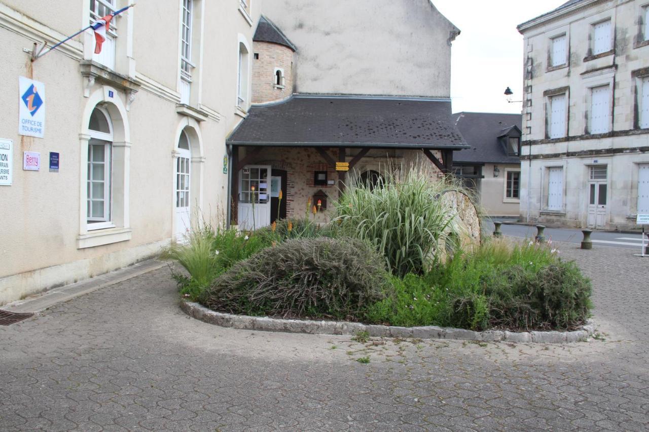 Gite Le Moulin Mezieres-en-Brenne Exterior photo